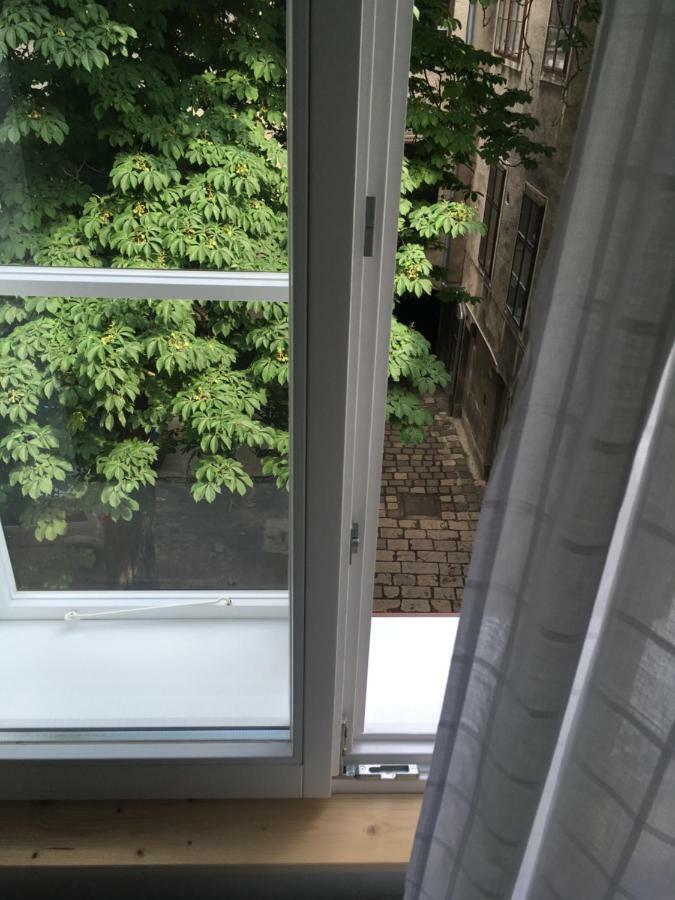 Enjoy Apartman Шопрон Экстерьер фото